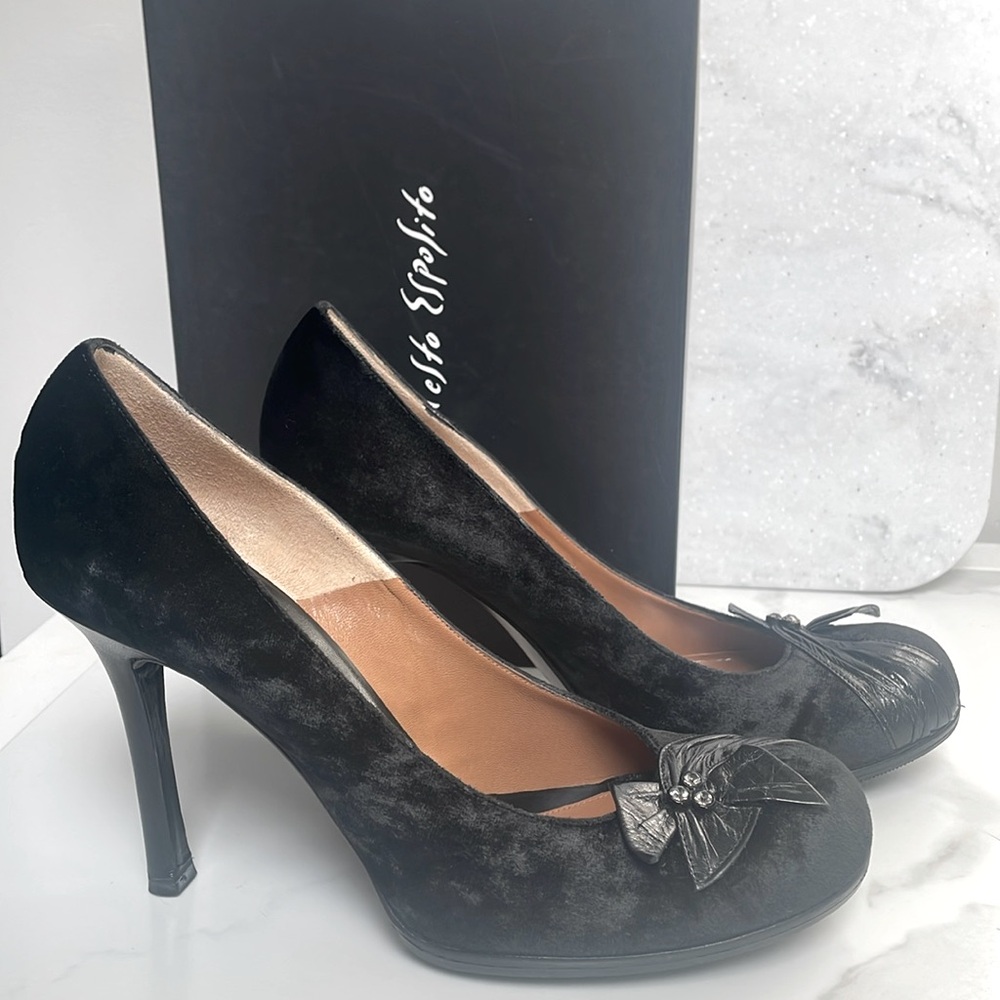 EUC Ernesto Esposito Blk Velvet/Leather Retro Inspired Pumps size 40/US 9 - 9.5